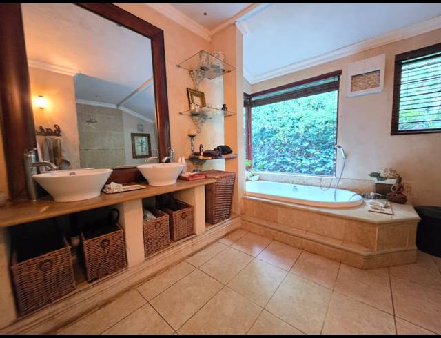 4 BEDROOM HOUSE FOR SALE IN GLENVISTA
